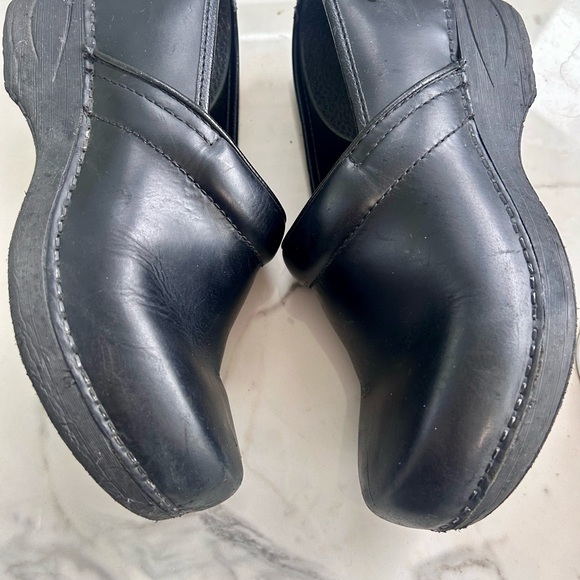 Dansko Professional XP 2.0 Black
Leather Clogs Shoes Women's Size EU 38.. - Picture 5 of 7